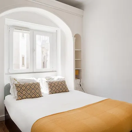 Yellow Studios In Cascais Апартаменты