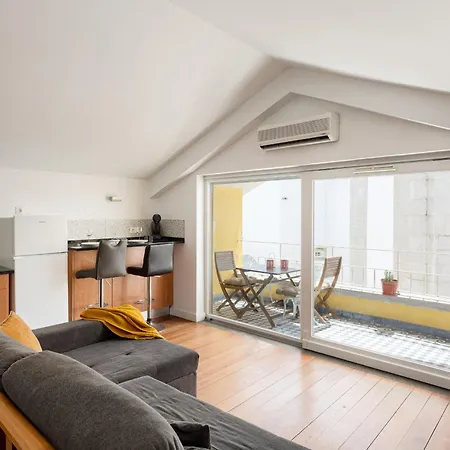 Yellow Studios In Cascais Апартаменты Кашкайш