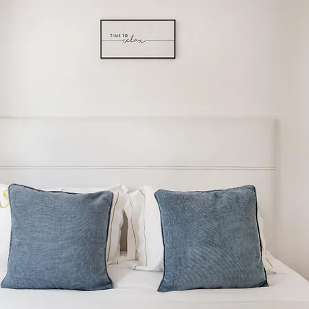 Yellow Studios In Cascais Апартаменты