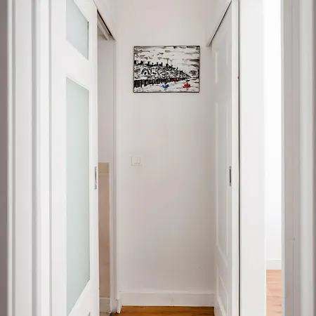 Apartment Yellow In Cascais